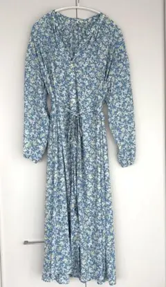 美品！レプシムLEPSIM花柄長袖シフォンワンピースのサムネイル