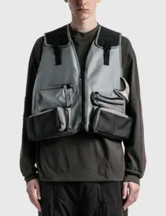 Meanswhile Crisp Luggage Vest Grey 03