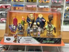 ズートピア　フィギュア　ディズニーストア　ニック　ジュディ　クロウハウザー