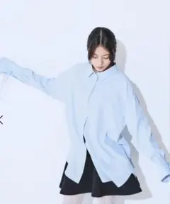 ジーナシス 完売 2WAYカフスシルキーブルーシャツ