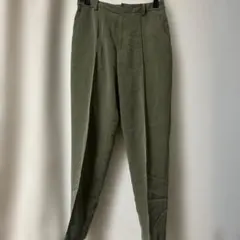 イズアミュレット　isamulet センタープレス　パンツ　カーキ