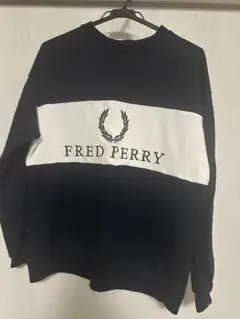 【値下げ中】FRED PERRY クルーネック スウェット トレーナー　Sサイズのサムネイル