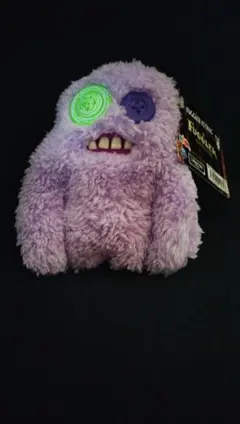 新品未使用FUGGLERファグラーぬいぐるみキーリングキモカワモンスター紫色