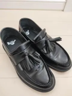 Dr.Martens　フリンジ付き　ブラック　ローファー