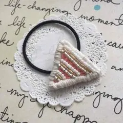 △刺繍ビーズさんかくヘアゴム＊⑥△送料込み