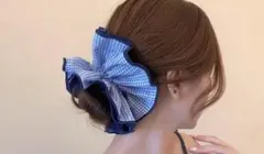 フリル付き青白チェックシュシュ