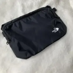 ザノースフェイス ヒューズボックスのポーチ THE NORTH FACE