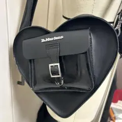 Dr. Martens ハート型 ショルダーバッグ ブラックのサムネイル