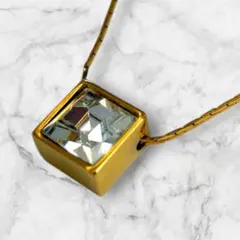 GIVENCHY ジバンシー スクエア クリスタル ネックレス　ゴールド