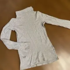 タートルネック　長袖シャツ