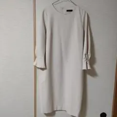 anysis blanc クリーム色 膝丈ワンピース