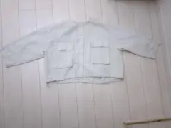 ホワイト ノーカラージャケット 2ポケット