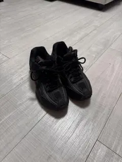 Nike shox R4 ブラック スニーカー 26.5