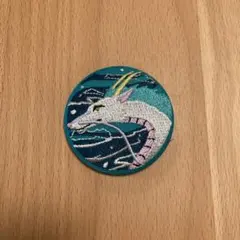 千と千尋の神隠し　ハク　刺繍缶バッチ