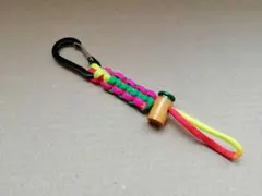 ペットボトルホルダー　キーホルダー　パラコード編み　ハンドメイド⑩