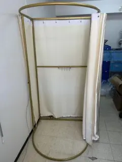 フィッティングルーム 試着室 更衣室