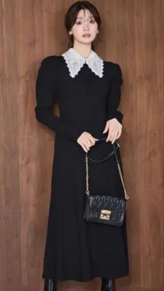 リリアンカラット　ビジューカラー付きニットワンピース