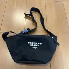 WEGO CHEER UP CHARM ボディバッグ・ウエストポーチ ブラックのサムネイル