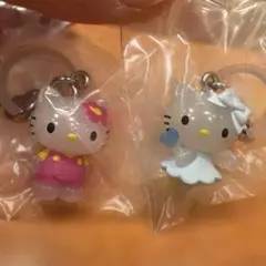 ハローキティ 『めじるしアクセサリー』お花ver. ＆天使ver.2個セット