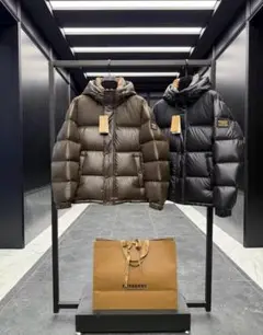 BURBERRY ダウンジャケット 2色展開