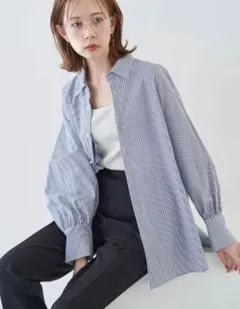 【新品】ロペピクニック パール釦シャツ ストライプ ブルー　長袖のサムネイル