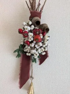 クリスマススワッグ　木の実 ナチュラルドライフラワー アイアンベル