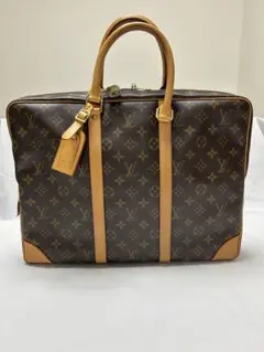 Item thumbnail for item 890f41a0-c35b-4aeb-8e71-46908bd83605