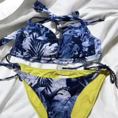 Billabong フローラルセパレート水着 M