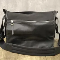 Item thumbnail for item 587a41fb-6cba-45b2-ad38-96b39d51c9a9