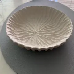 H&Mホーム陶器 レリーフ ボウルのサムネイル