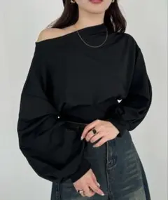 シンプル　オフショル　スウェット　ブラック フリーサイズ