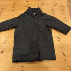 黒いダウンジャケット