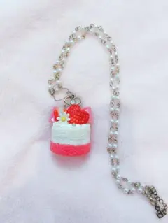 ケーキ型ペンダント ネックレス　ロリータ