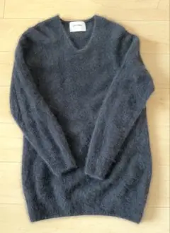 ラクーン vネックニット