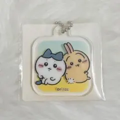 ちいかわ　アクリミニ　アクリルキーチェーン3 ハチワレ　うさぎ