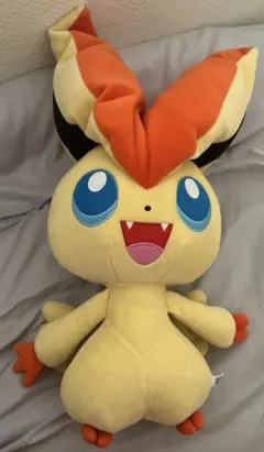 ポケモン タカラトミー ビクティニ ぬいぐるみ