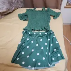 グリーン フリルオフショルダー セパレート水着