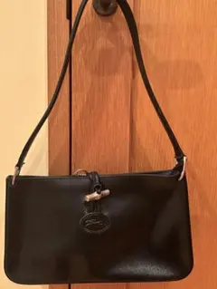 ロンシャン　ブラック ショルダーバッグ