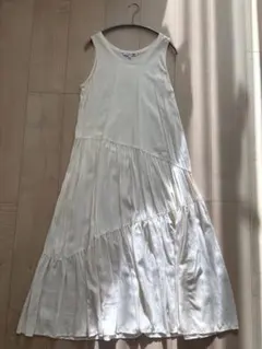 JW ANDERSON×UNIQLO アイボリー ノースリーブワンピース