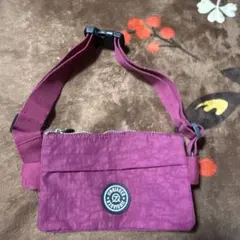 ナイロン製パープルショルダーバッグ