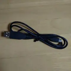 USB-A to micro USB ケーブル