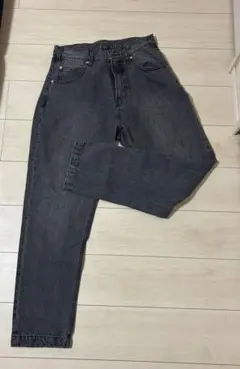 Item thumbnail for item c16b48f4-7f63-4b0d-b587-812d447e49bb