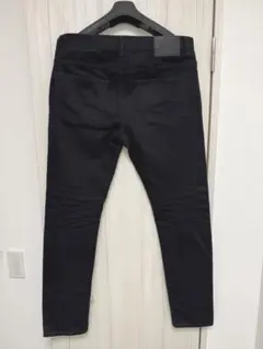 32 DIOR スリムフィットジーンズ 193DS10J217Xのサムネイル