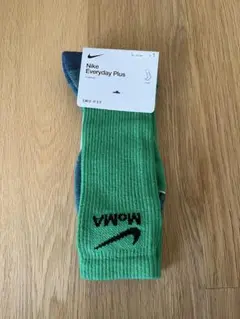 moma ソックス