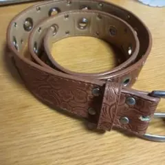 ブラウンレザー エンボス加工 ベルト