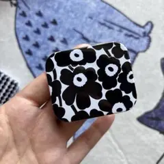 marimekko ノベルティ缶ケース