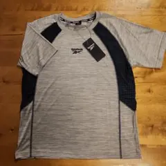 新品未使用 Reebok キッズ Tシャツ 160 グレー　男の子