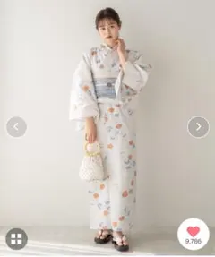 【新品】花柄 浴衣 白ベース 5点セット（兵児帯、腰紐、下駄つき）のサムネイル