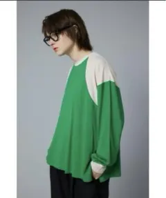 【美品】ヘリンドットサイ ラグランスリーブ バイカラー トップスのサムネイル