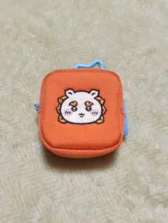 訳あり。ちいかわ カラビナつき刺繍スクエアミニポーチ　シーサー